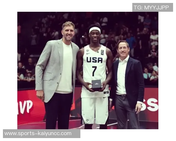 迪班萨43分生涯之夜球裤裁剪成独一无二球星卡售价引发关注